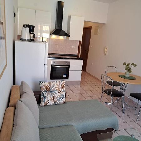 Apartments Bellus Mare 木洛希尼 外观 照片