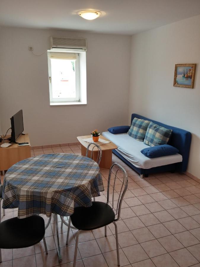 Apartments Bellus Mare 木洛希尼 外观 照片