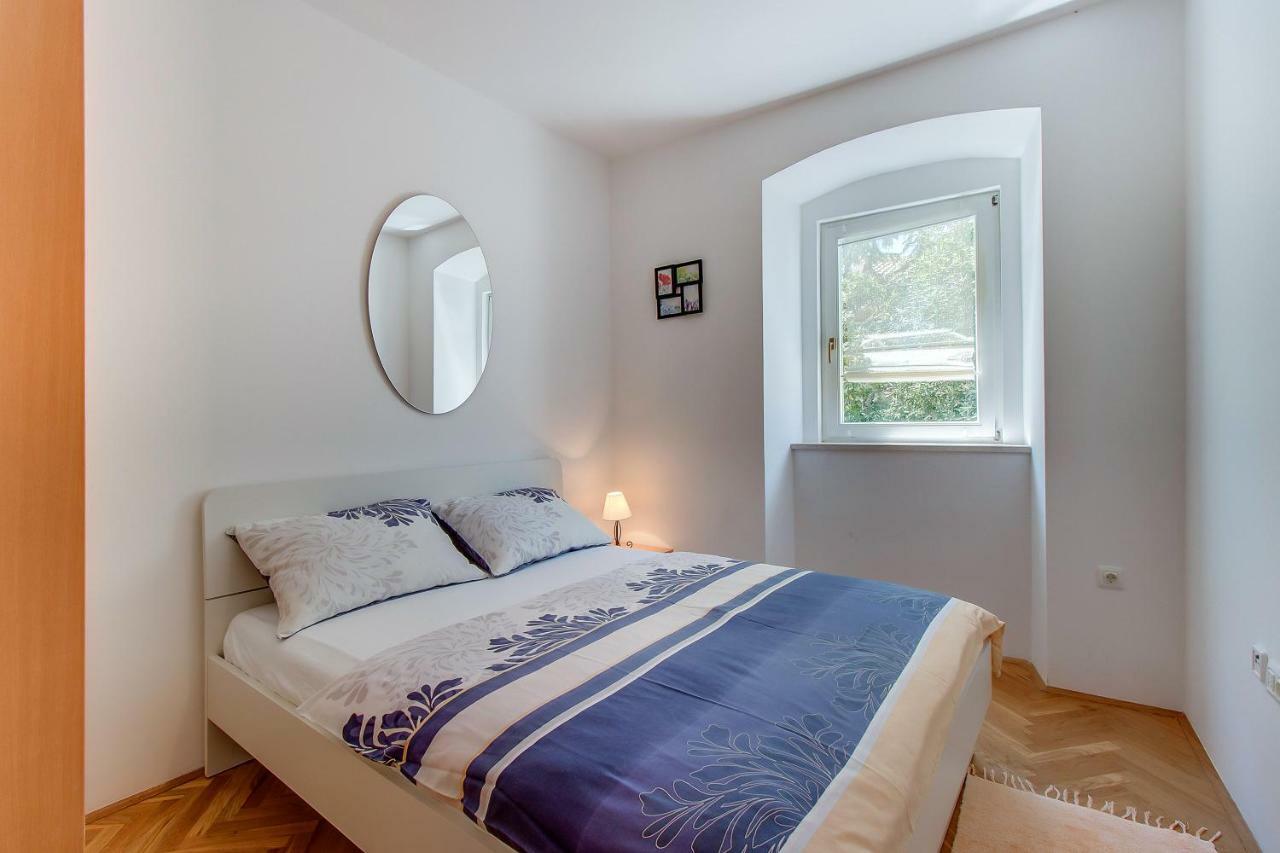 Apartments Bellus Mare 木洛希尼 外观 照片