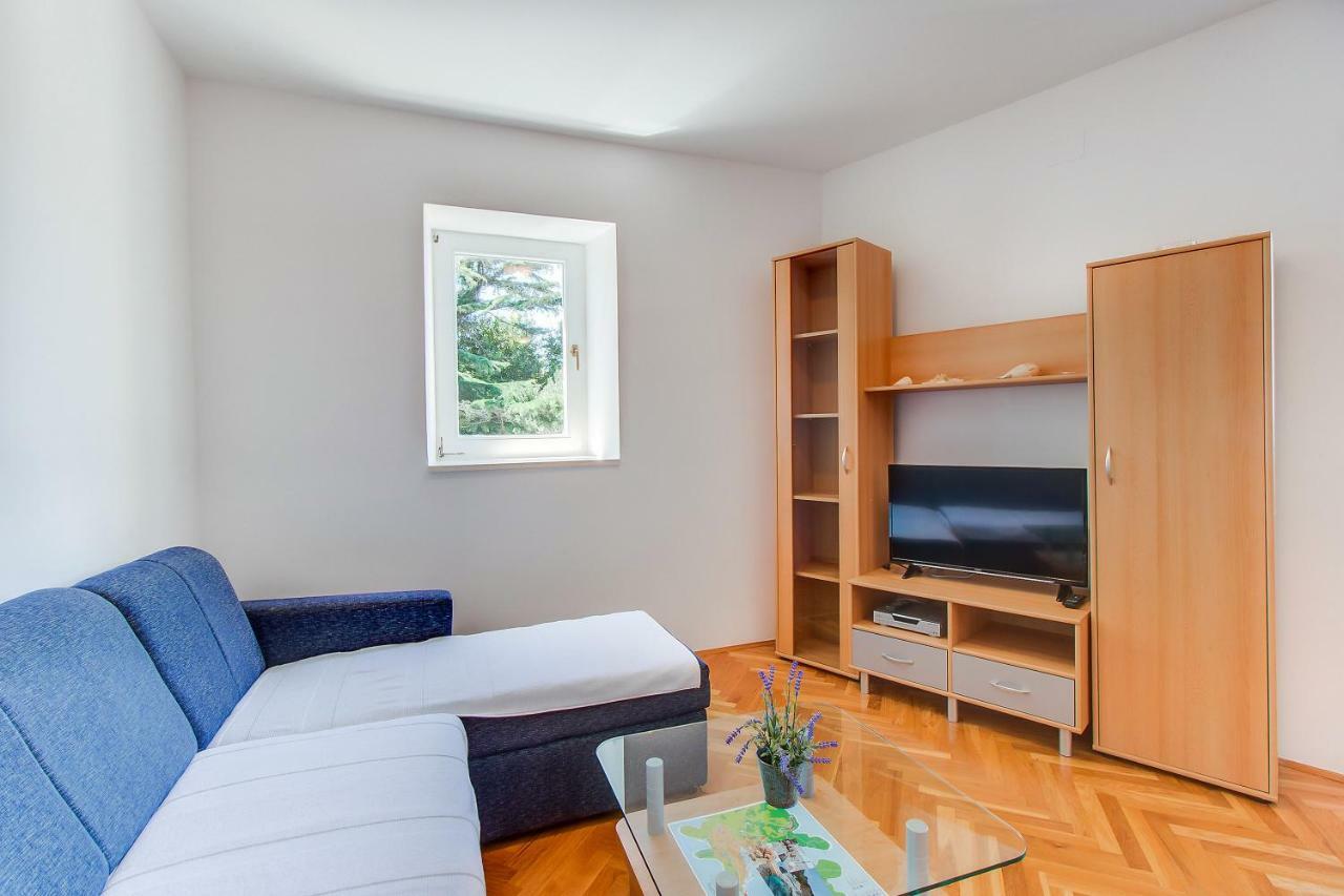 Apartments Bellus Mare 木洛希尼 外观 照片