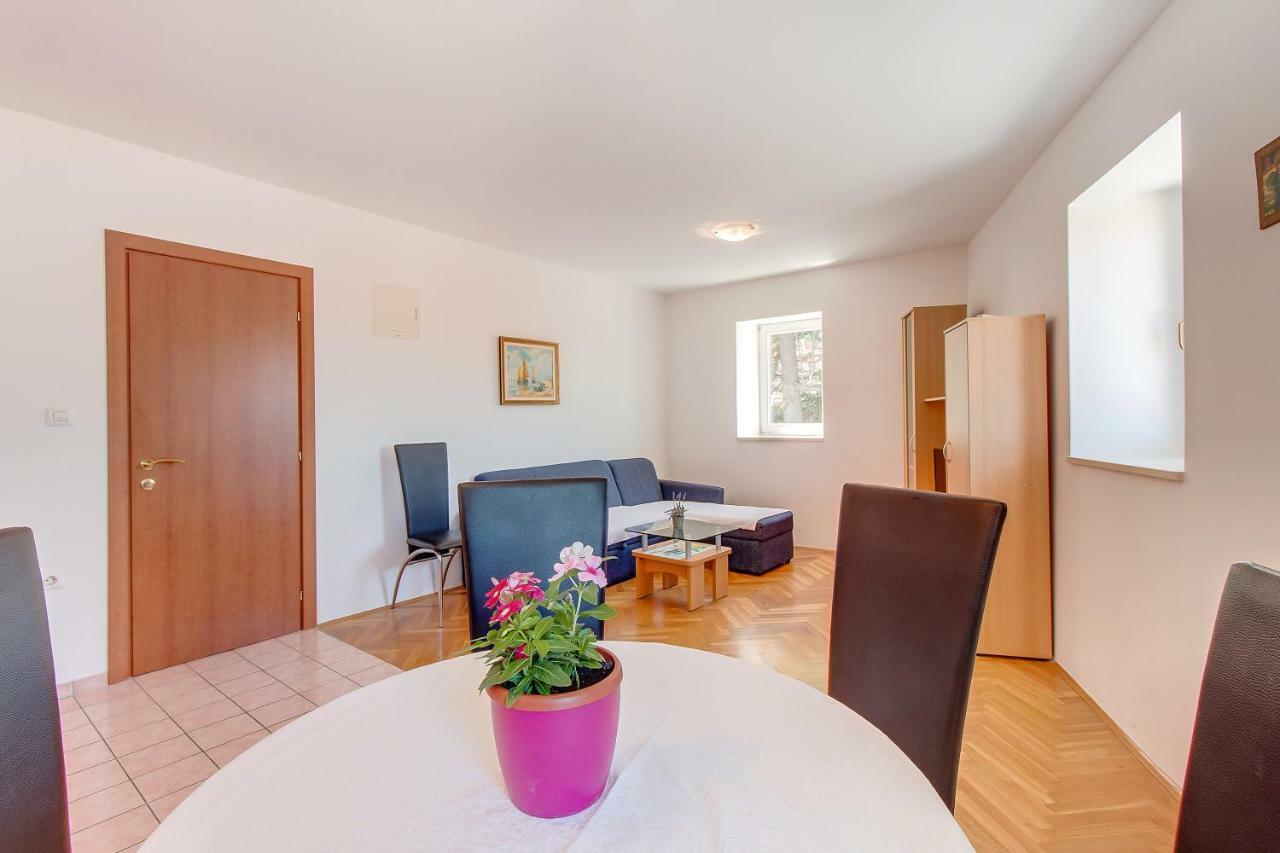 Apartments Bellus Mare 木洛希尼 外观 照片