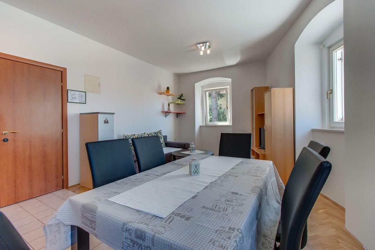 Apartments Bellus Mare 木洛希尼 外观 照片